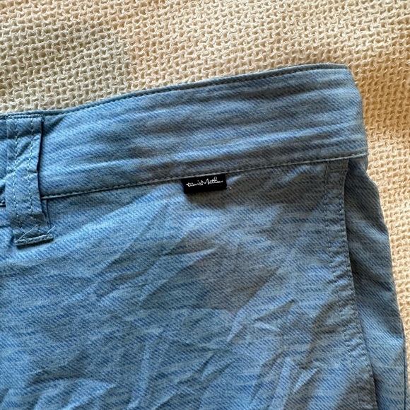 Travis Mathew Men's Blue Shorts - Picture 2 of 4